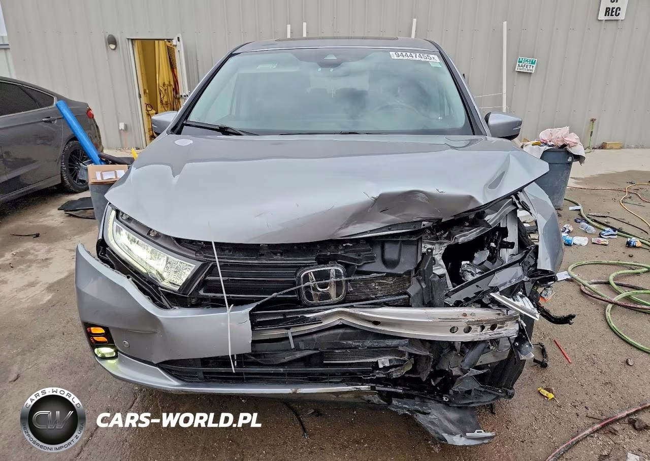 2023 Honda Odyssey Touring VIN:5FNRL6H86PB024097 - 5