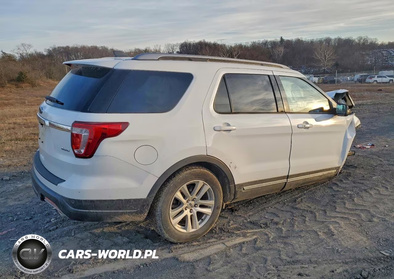 2018 Ford Explorer Xlt VIN:1FM5K8D8XJGC12553 - 3