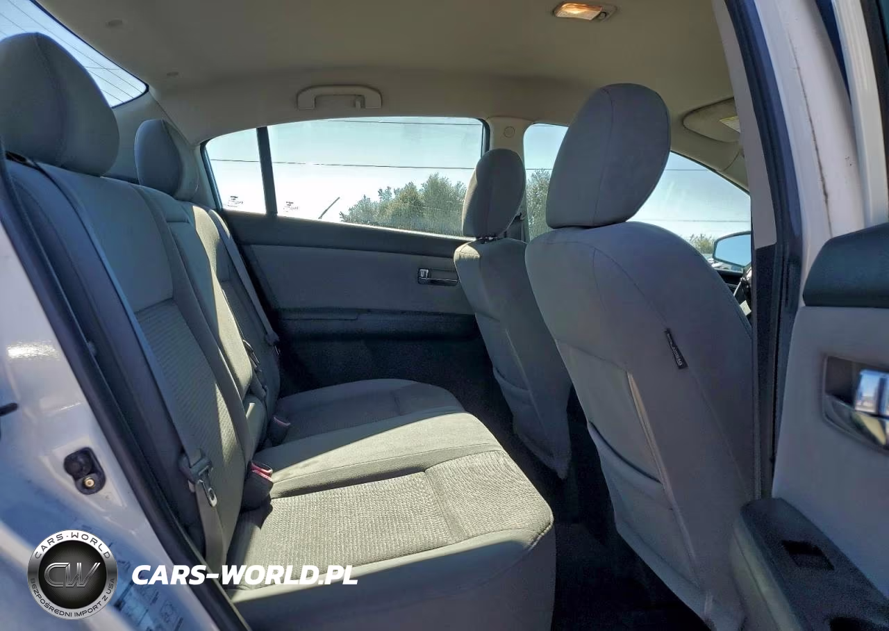 2010 Nissan Sentra 2.0 VIN:3N1AB6AP3AL708876 - 10
