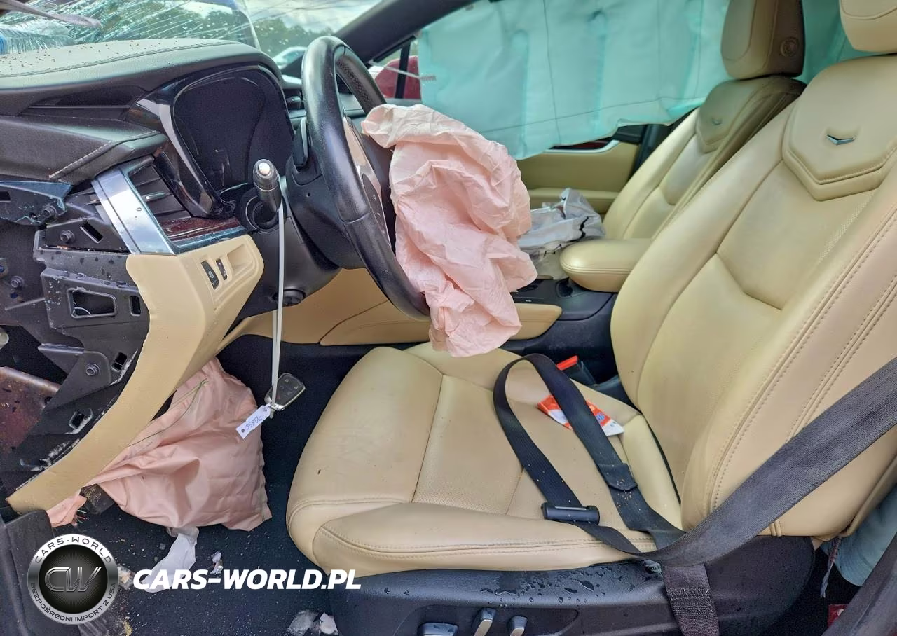 2018 Cadillac Xt5 Luxury VIN:1GYKNCRSXJZ222875 - 7