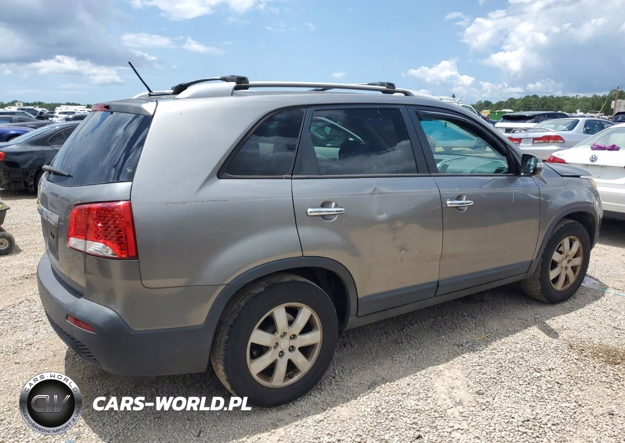 2012 Kia Sorento Base VIN:5XYKT4A63CG201691 - 3