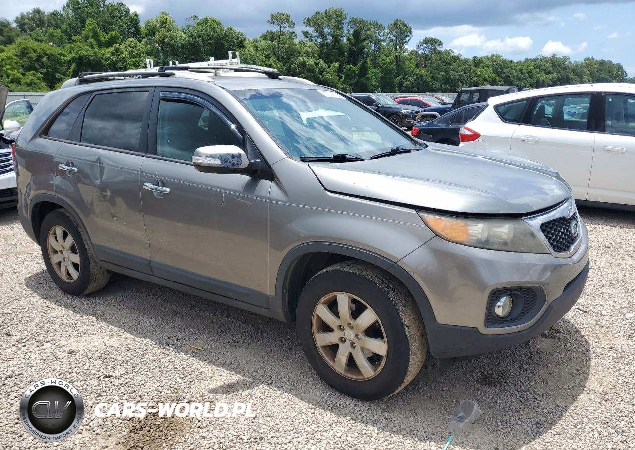 2012 Kia Sorento Base VIN:5XYKT4A63CG201691 - 4