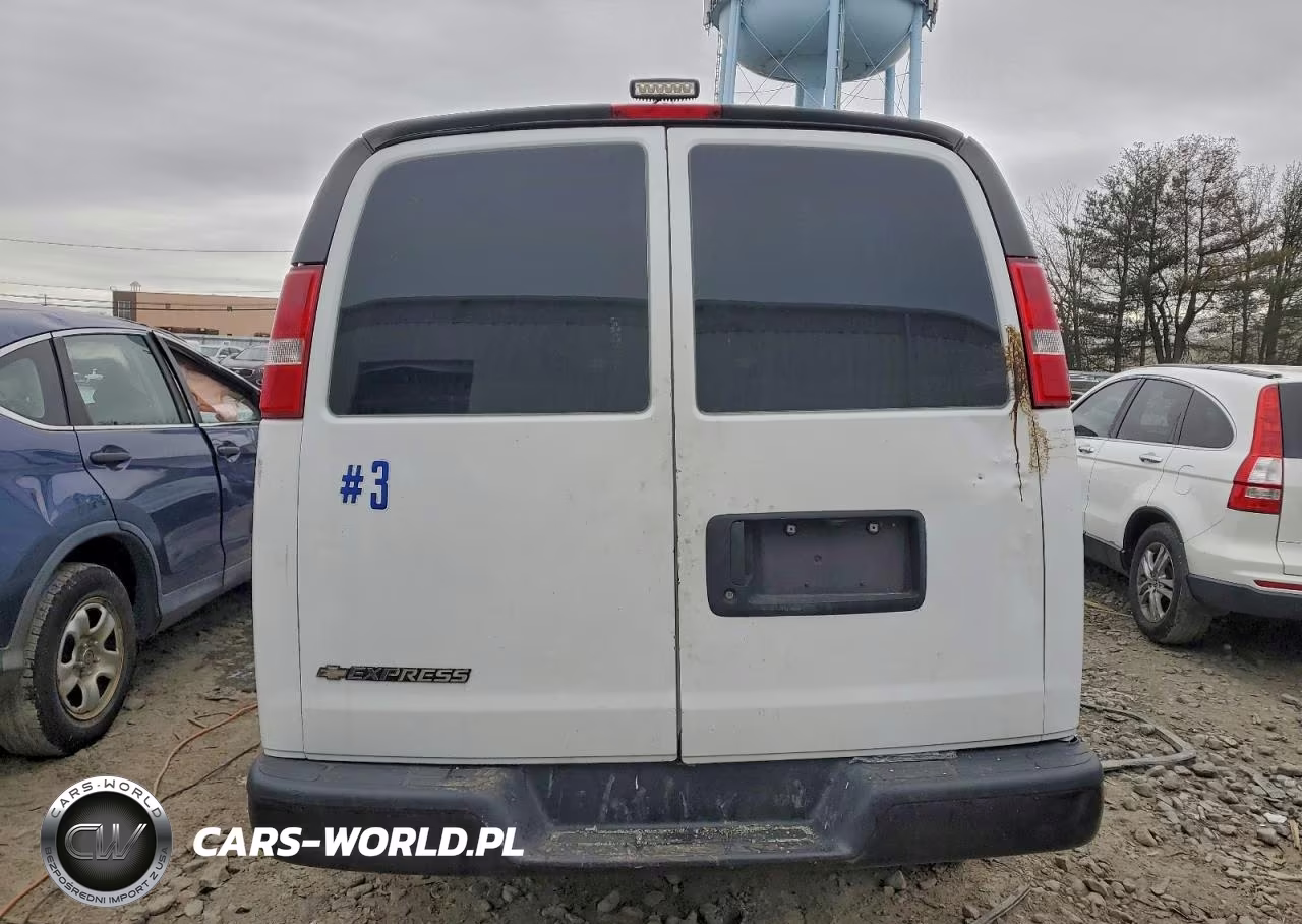 2017 Chevrolet Express G2500 VIN:1GCWGAFF7H1302656 - 6