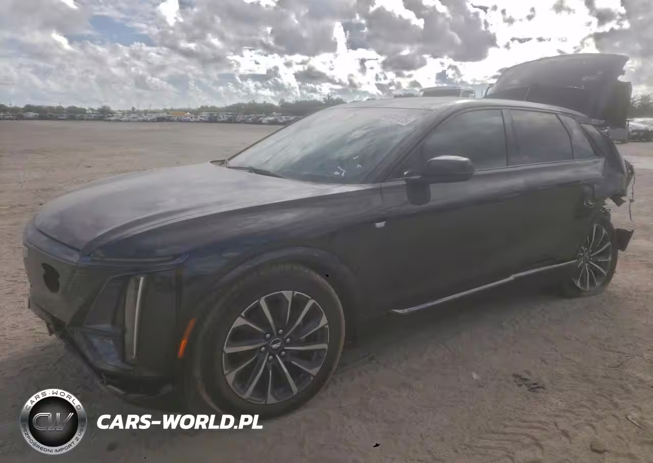 2026 Cadillac Lyriq Sport