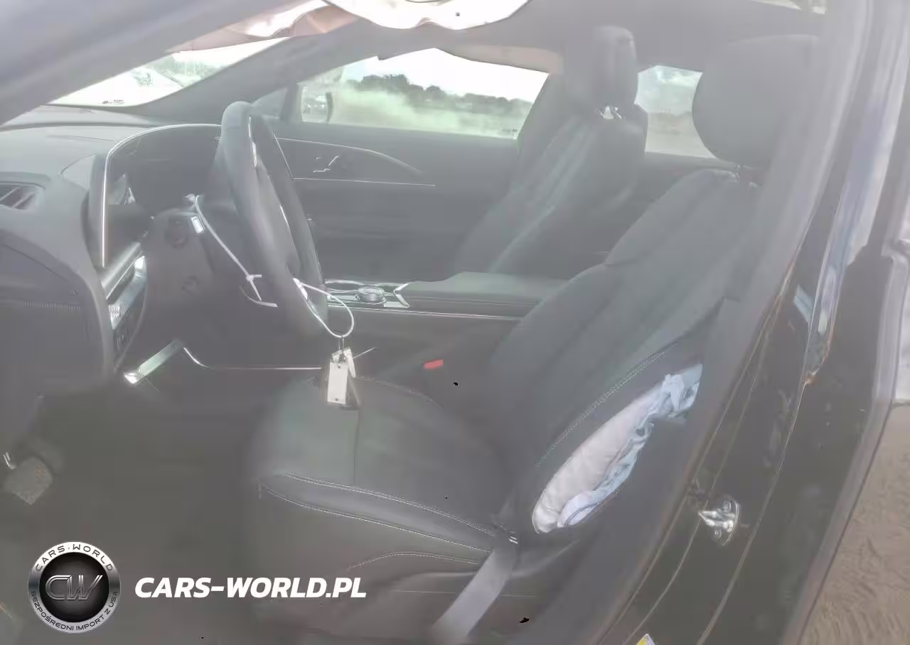 2026 Cadillac Lyriq Sport VIN:1GYKPURK4TZ302515 - 7