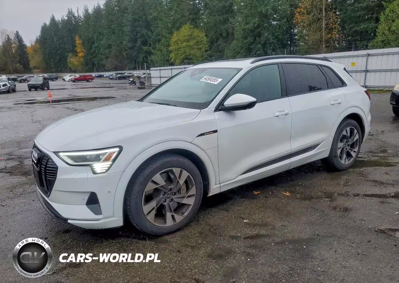 2022 Audi E-Tron Premium