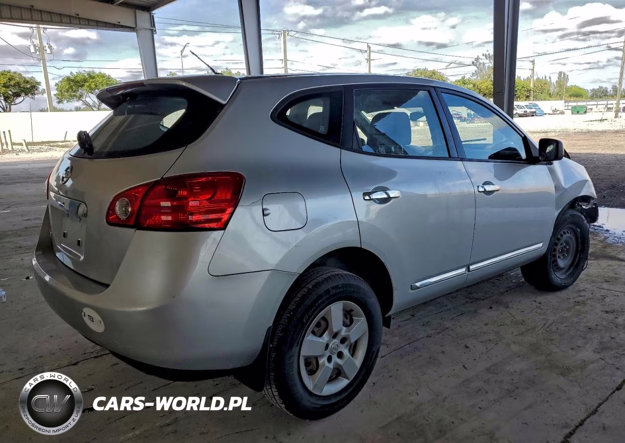 2013 Nissan Rogue S VIN:JN8AS5MT6DW552433 - 4