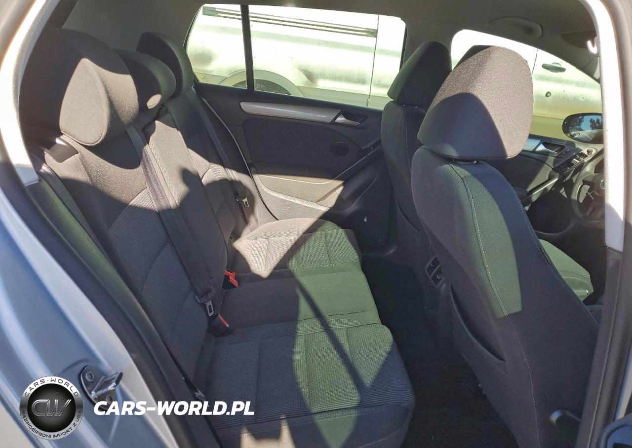 2014 Volkswagen Golf VIN:WVWDB7AJ1EW005692 - 10