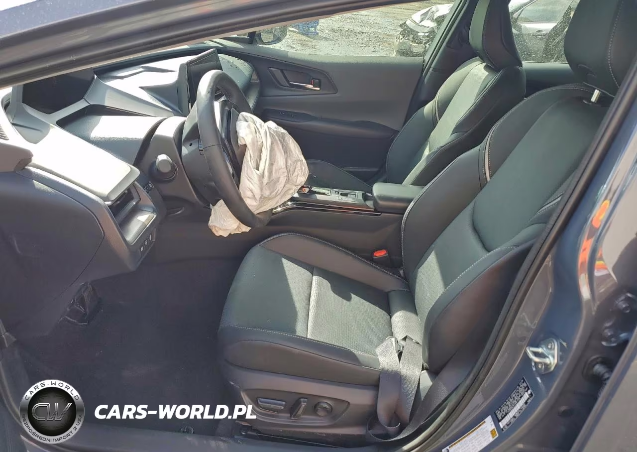 2026 Toyota Prius Le VIN:JTDACAAU5T3067778 - 7
