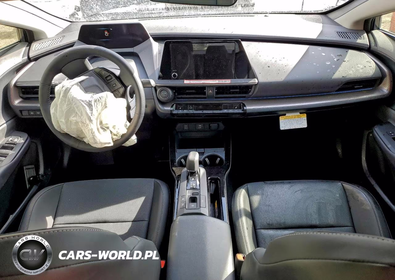 2026 Toyota Prius Le VIN:JTDACAAU5T3067778 - 8