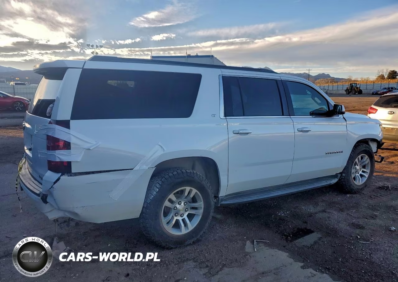 2018 Chevrolet Suburban K1500 Lt VIN:1GNSKHKC9JR240855 - 3