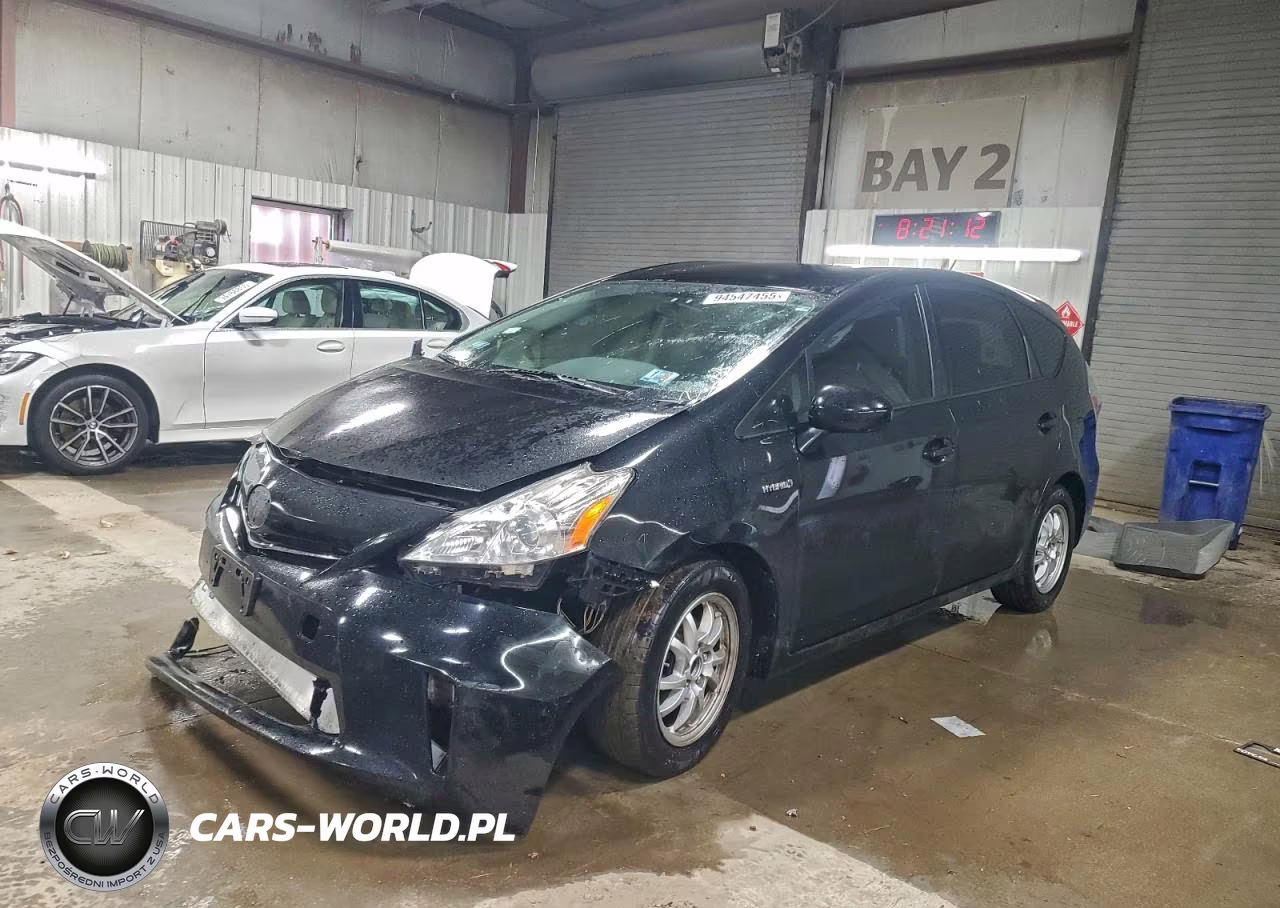 2014 Toyota Prius V Three
