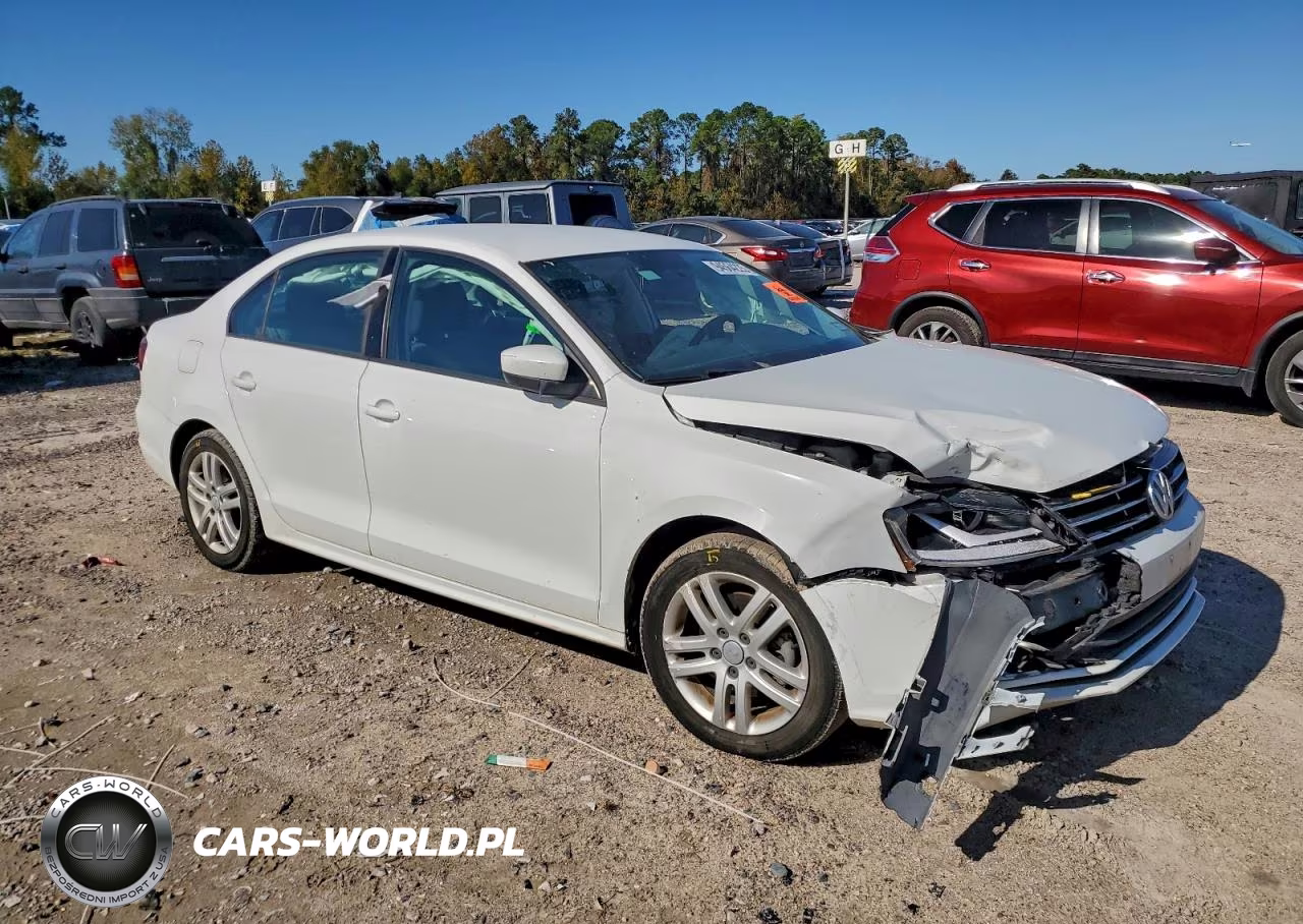 2018 Volkswagen Jetta S VIN:3VW2B7AJ7JM248311 - 4