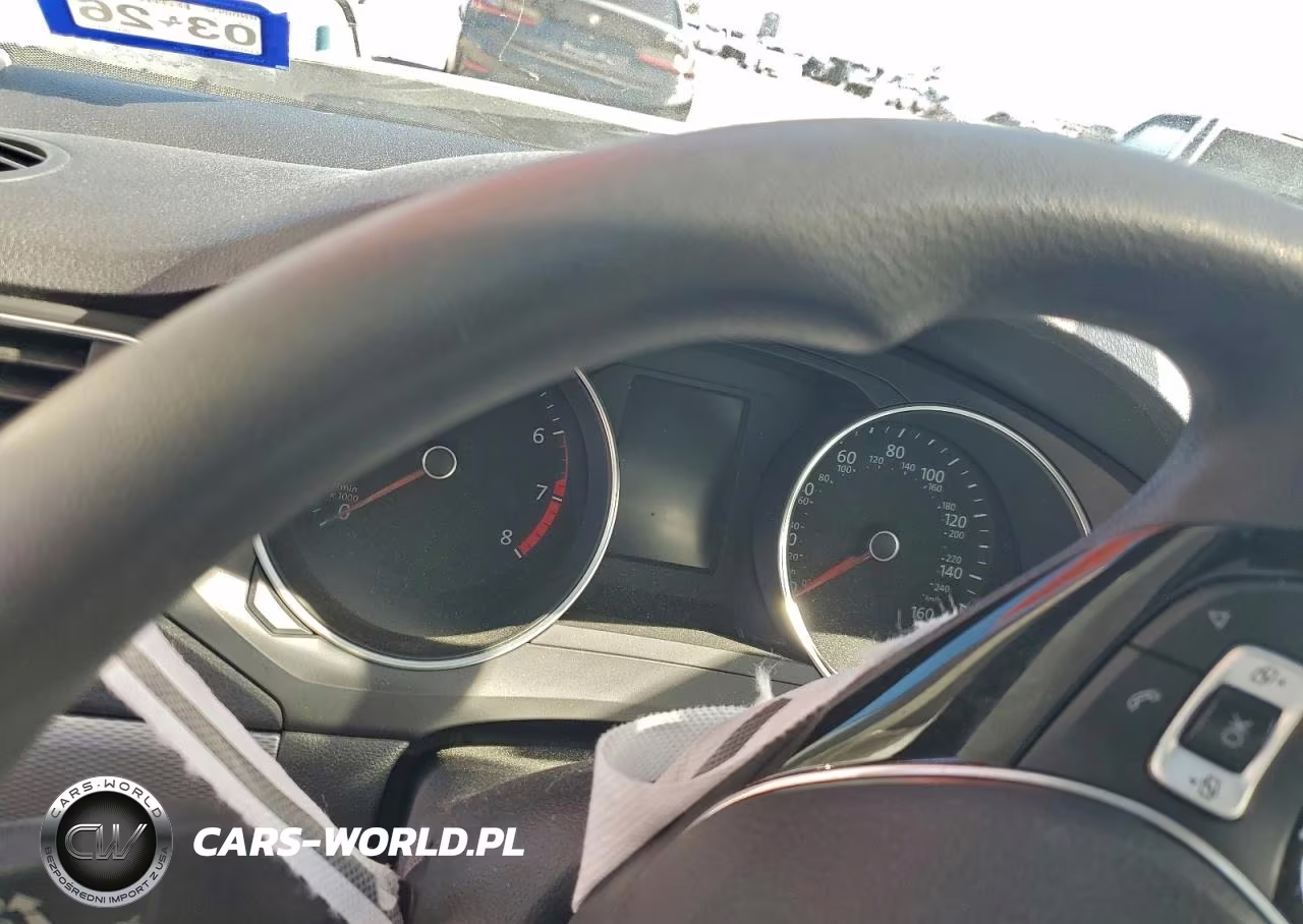 2018 Volkswagen Jetta S VIN:3VW2B7AJ7JM248311 - 9
