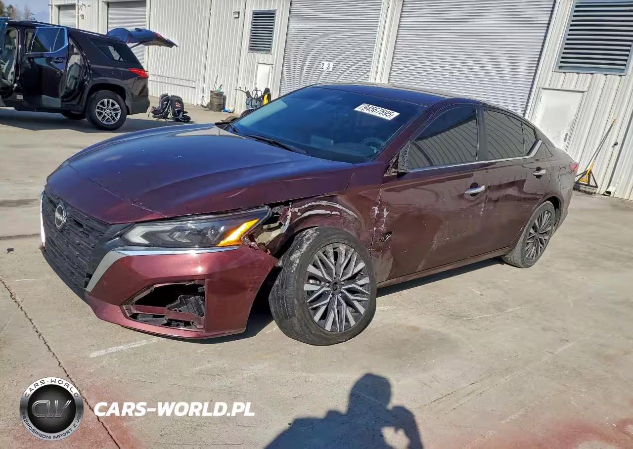 2023 Nissan Altima Sv