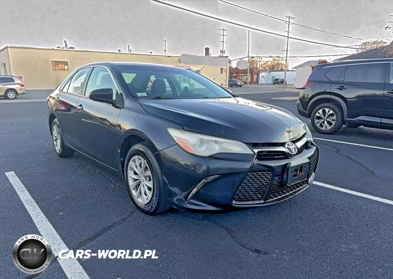 2015 Toyota Camry Le