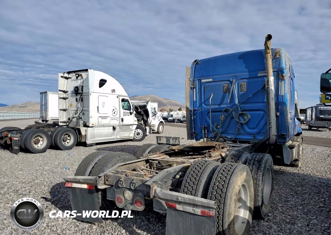 2017 Freightliner Cascadia 113 Semi Truck VIN:3AKJGHDV1HSHN7147 - 4