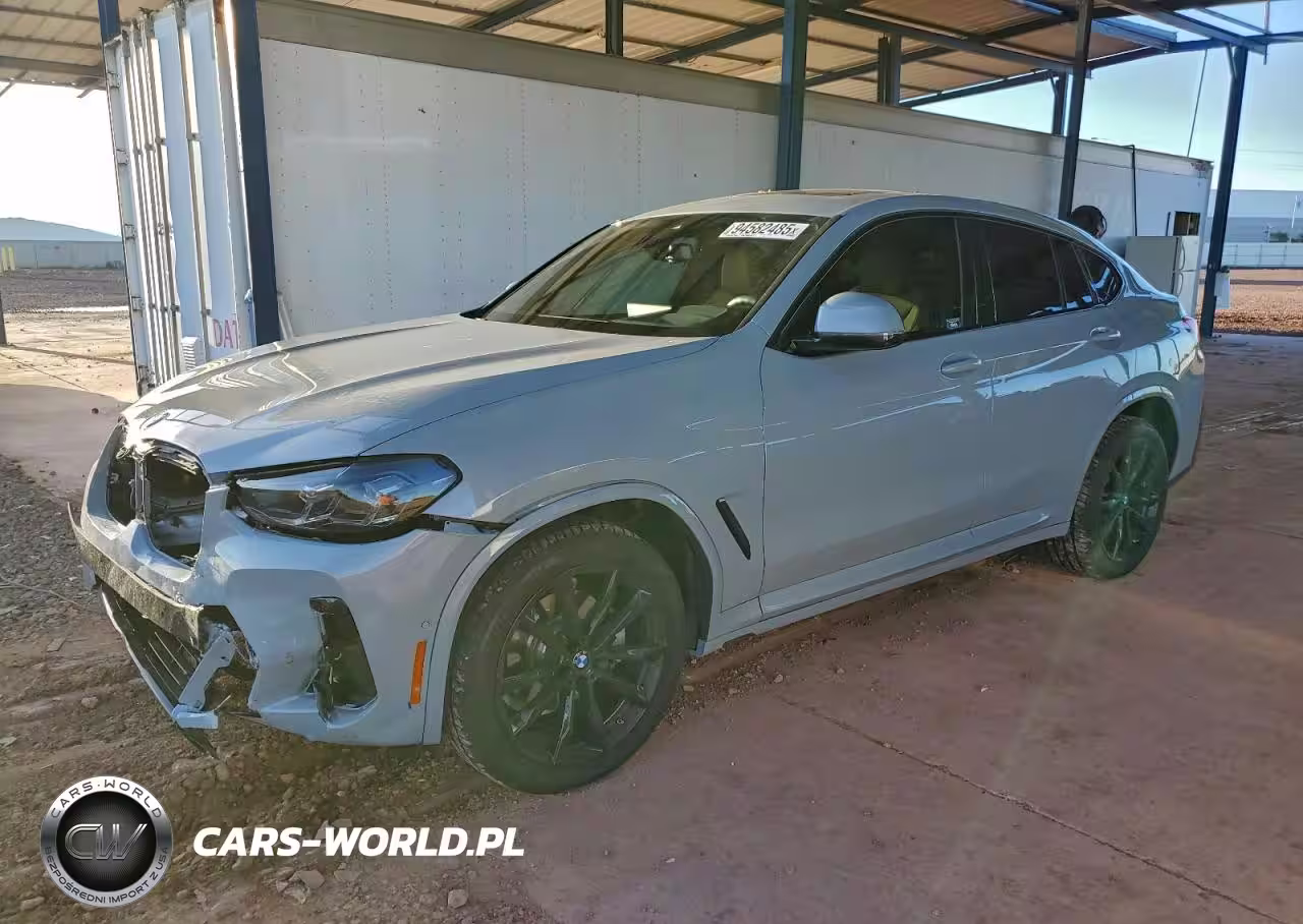 2025 BMW X4 xDrive30I