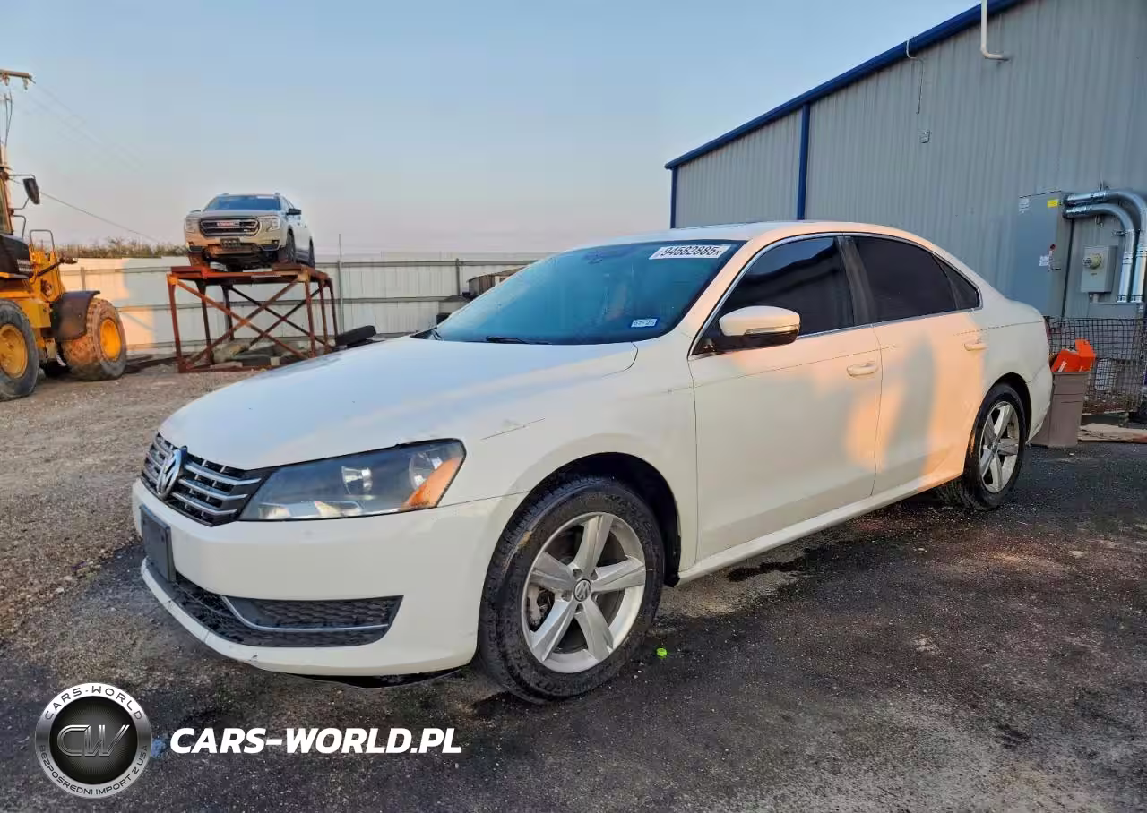 VOLKSWAGEN PASSAT SE