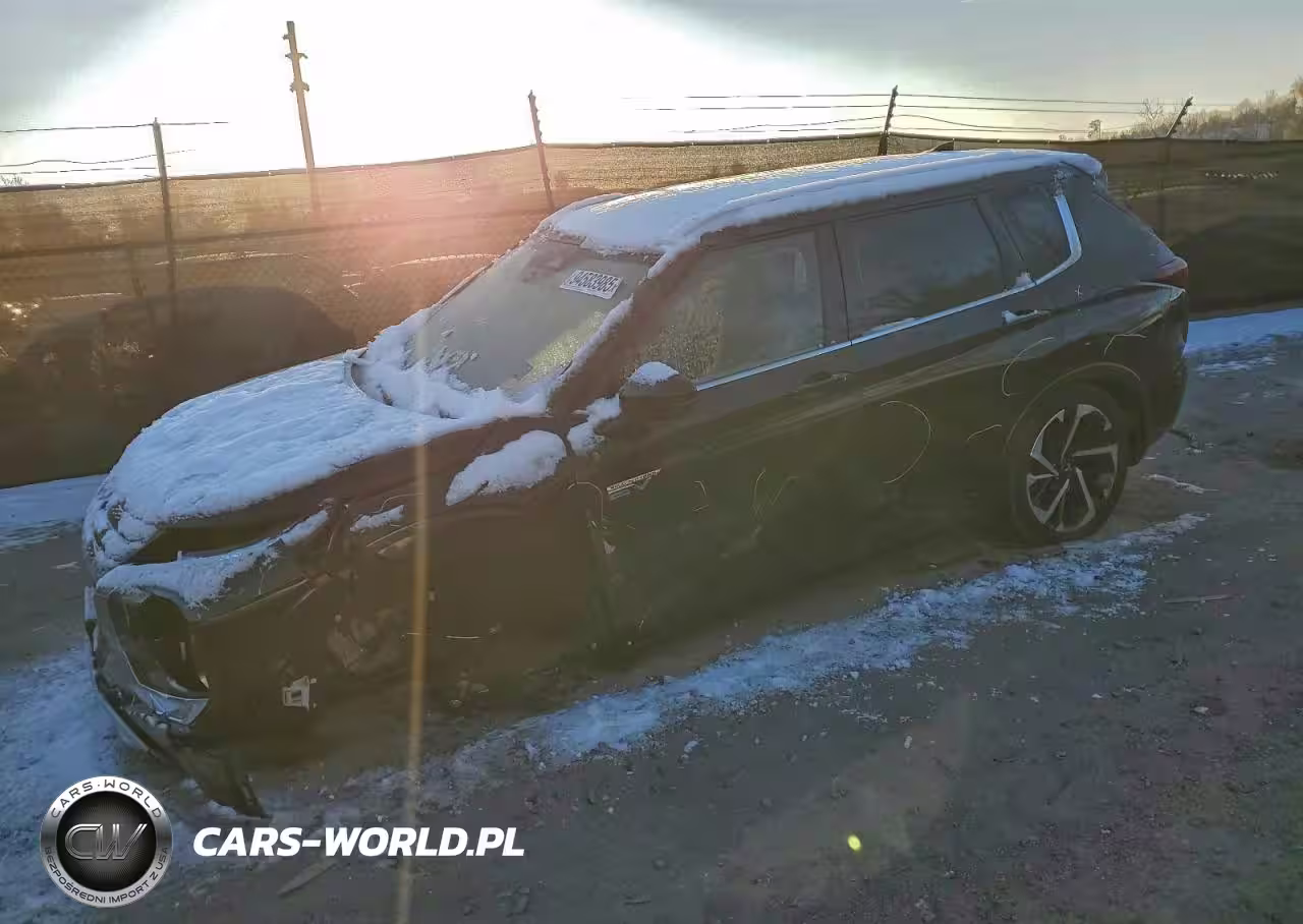 2023 Mitsubishi Outlander Sel