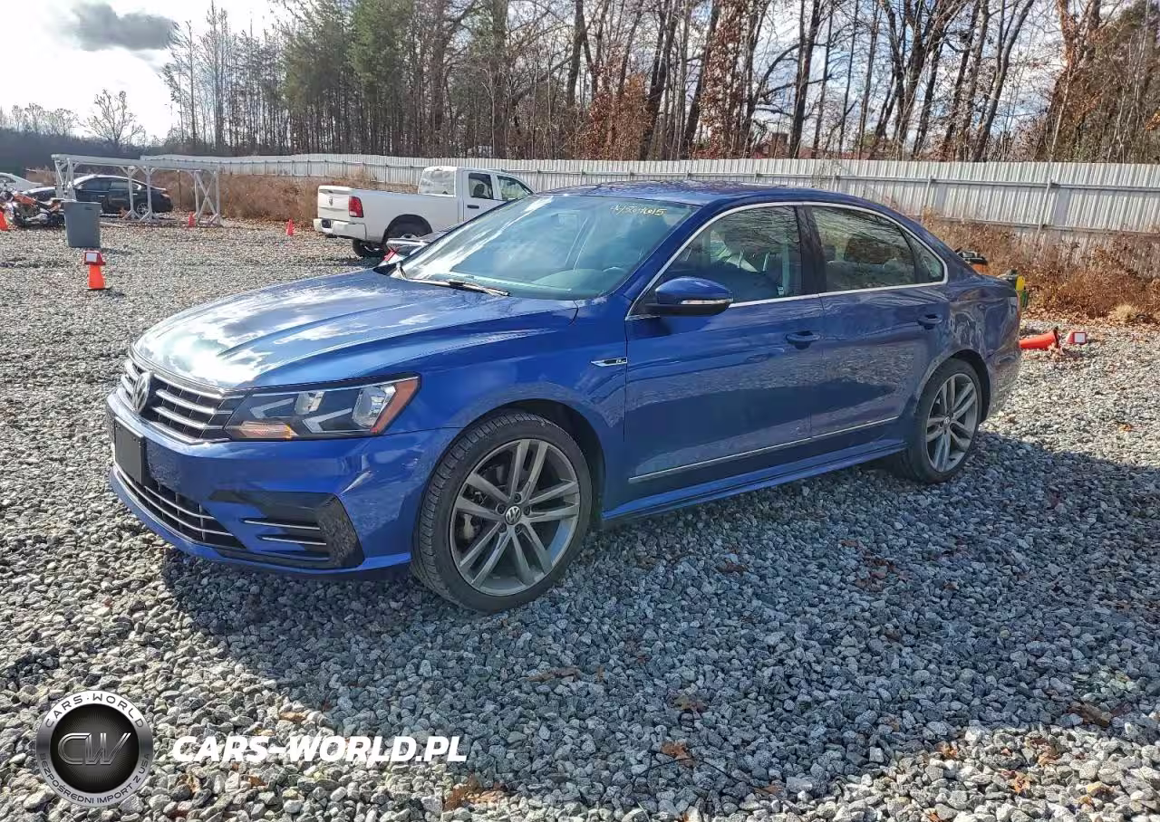 2017 Volkswagen Passat R-Line