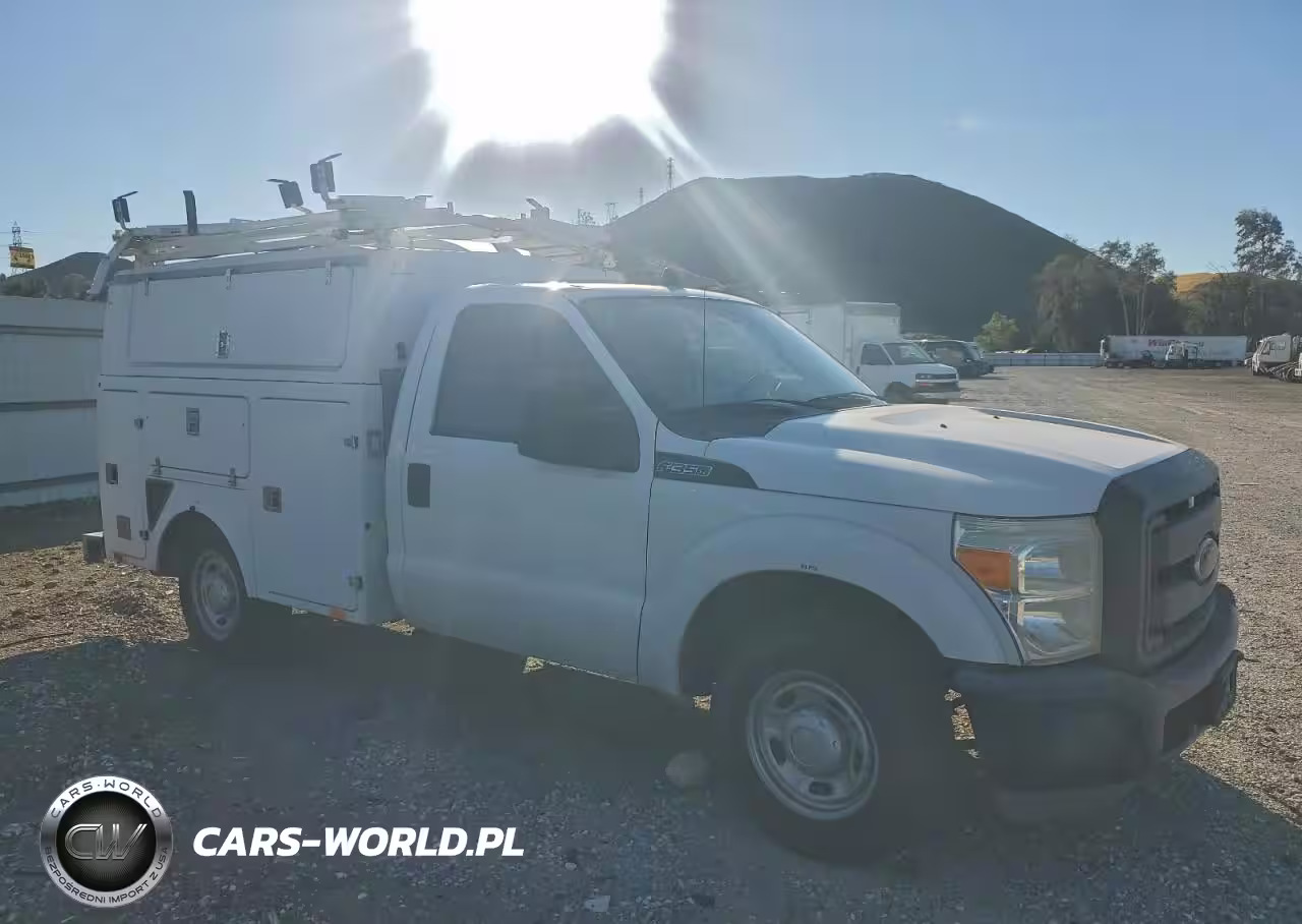 2013 Ford F350 Utility - Service Truck