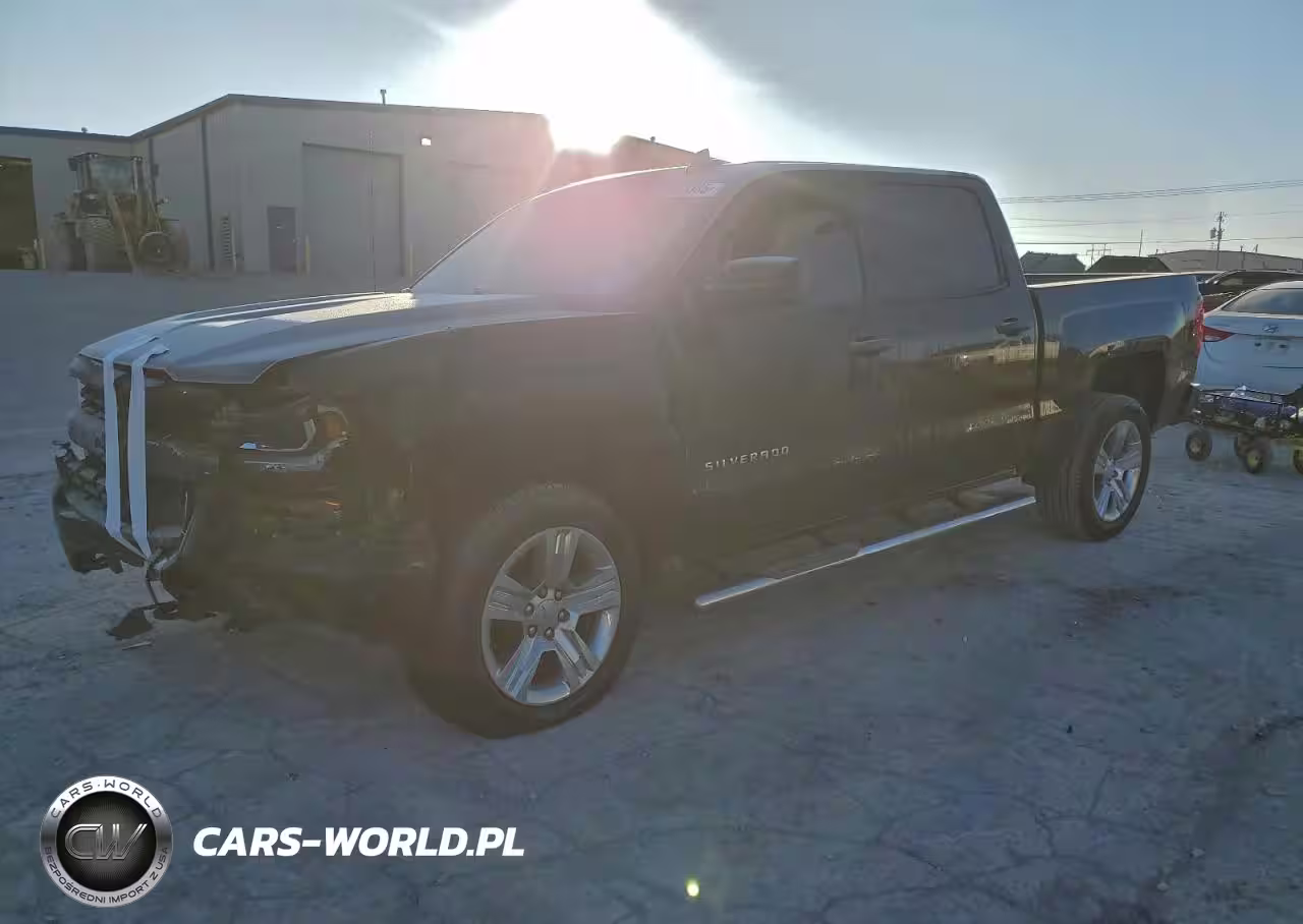 2018 Chevrolet Silverado C1500 Custom