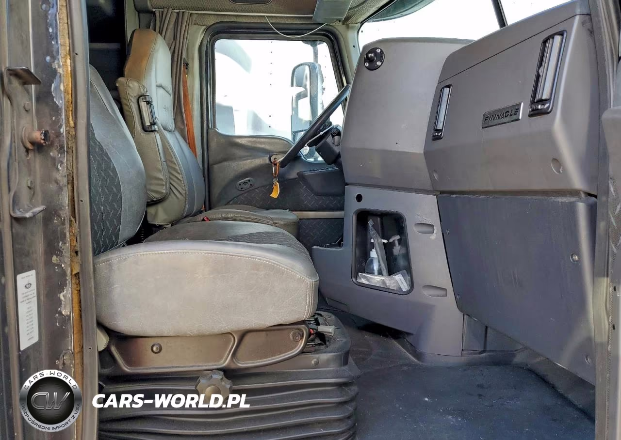 2018 Mack Cxu613 Semi Truck VIN:1M1AW07Y8JM087560 - 5