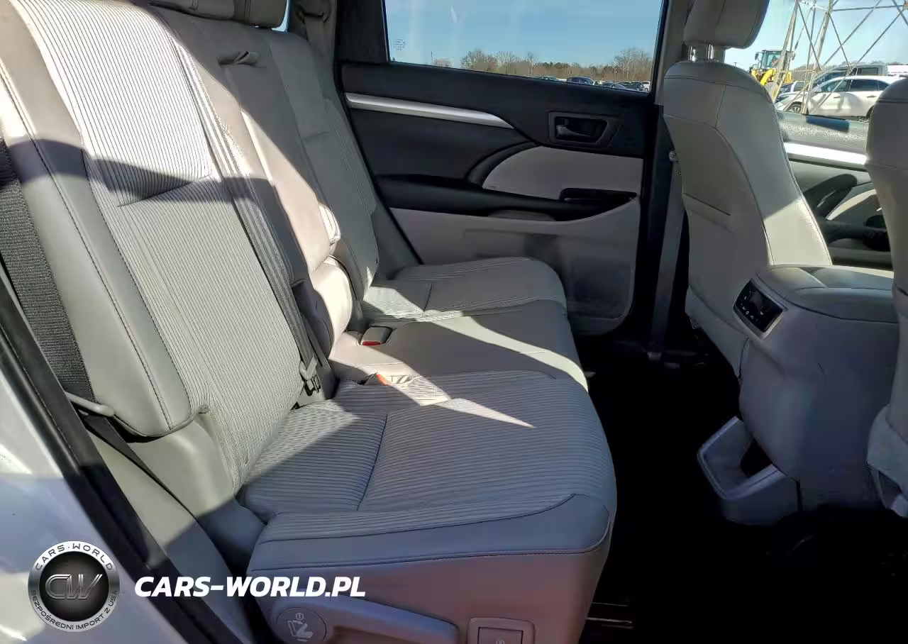 2014 Toyota Highlander Le VIN:5TDZKRFH2ES016790 - 11