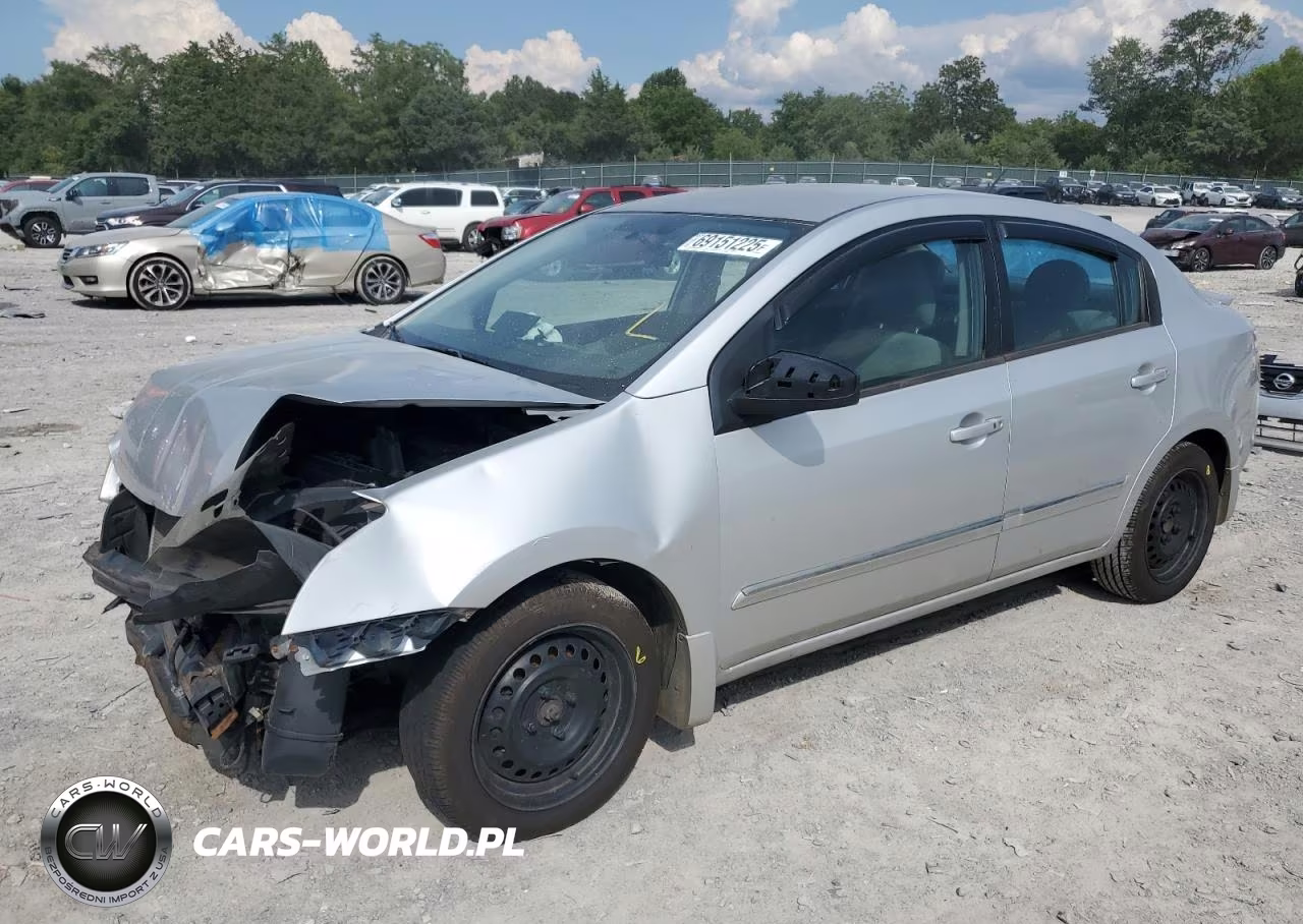 2011 Nissan Sentra 2.0 – zdjęcie 1 z 13