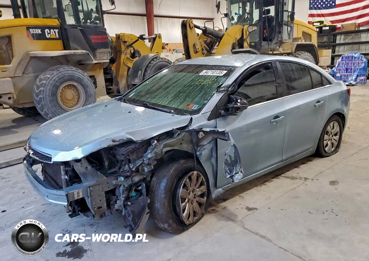 2012 Chevrolet Cruze Ls – zdjęcie 1 z 12
