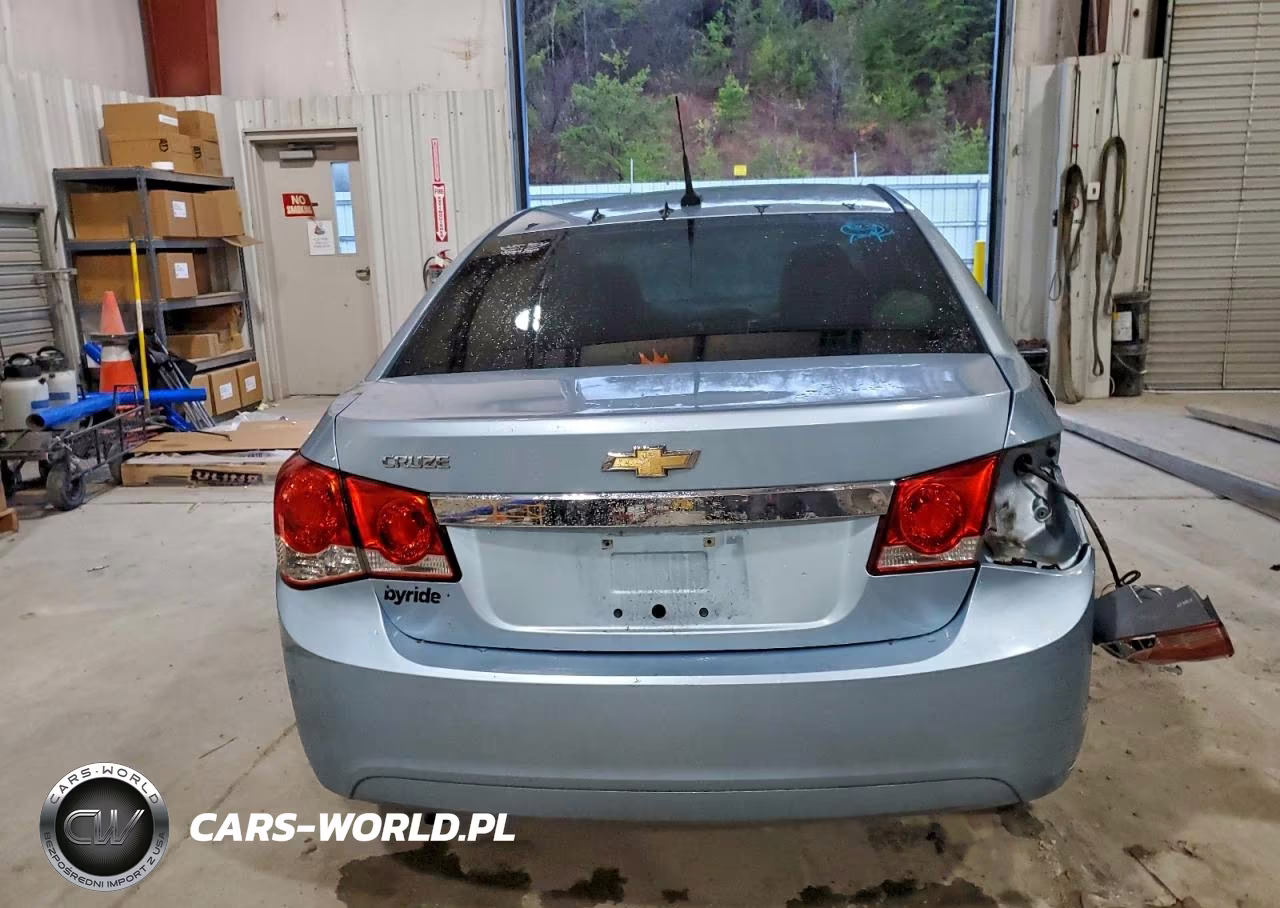 2012 Chevrolet Cruze Ls VIN:1G1PC5SH7C7320135 - 6