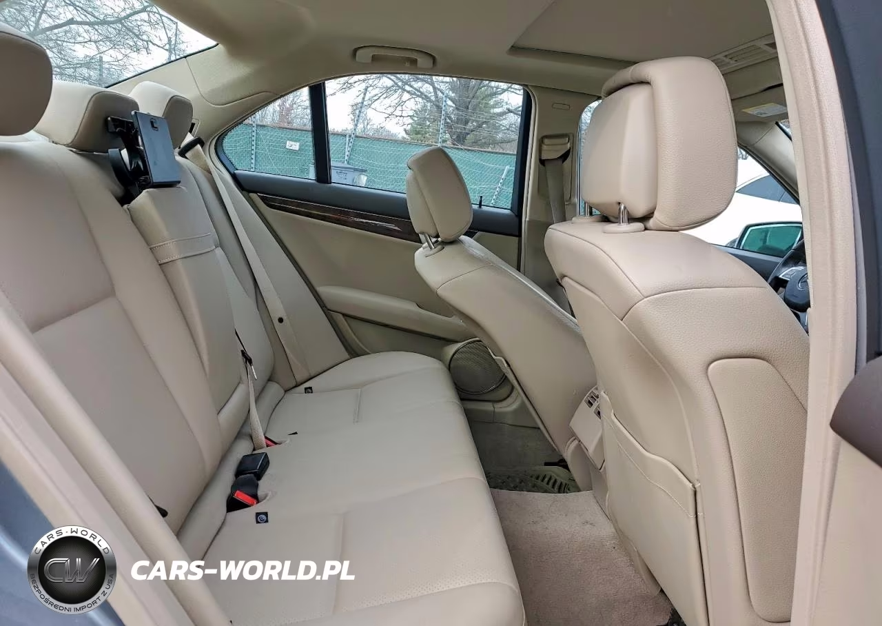 2013 Mercedes-Benz C 300 4Matic VIN:WDDGF8AB6DR288061 - 10