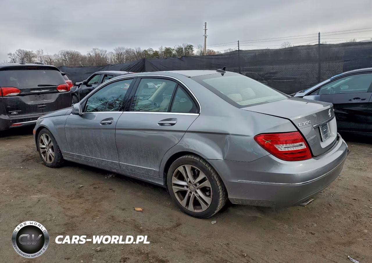 2013 Mercedes-Benz C 300 4Matic VIN:WDDGF8AB6DR288061 - 2