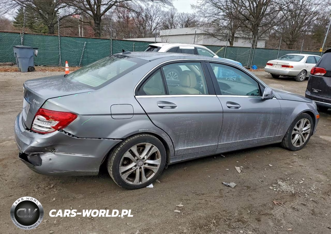 2013 Mercedes-Benz C 300 4Matic VIN:WDDGF8AB6DR288061 - 3