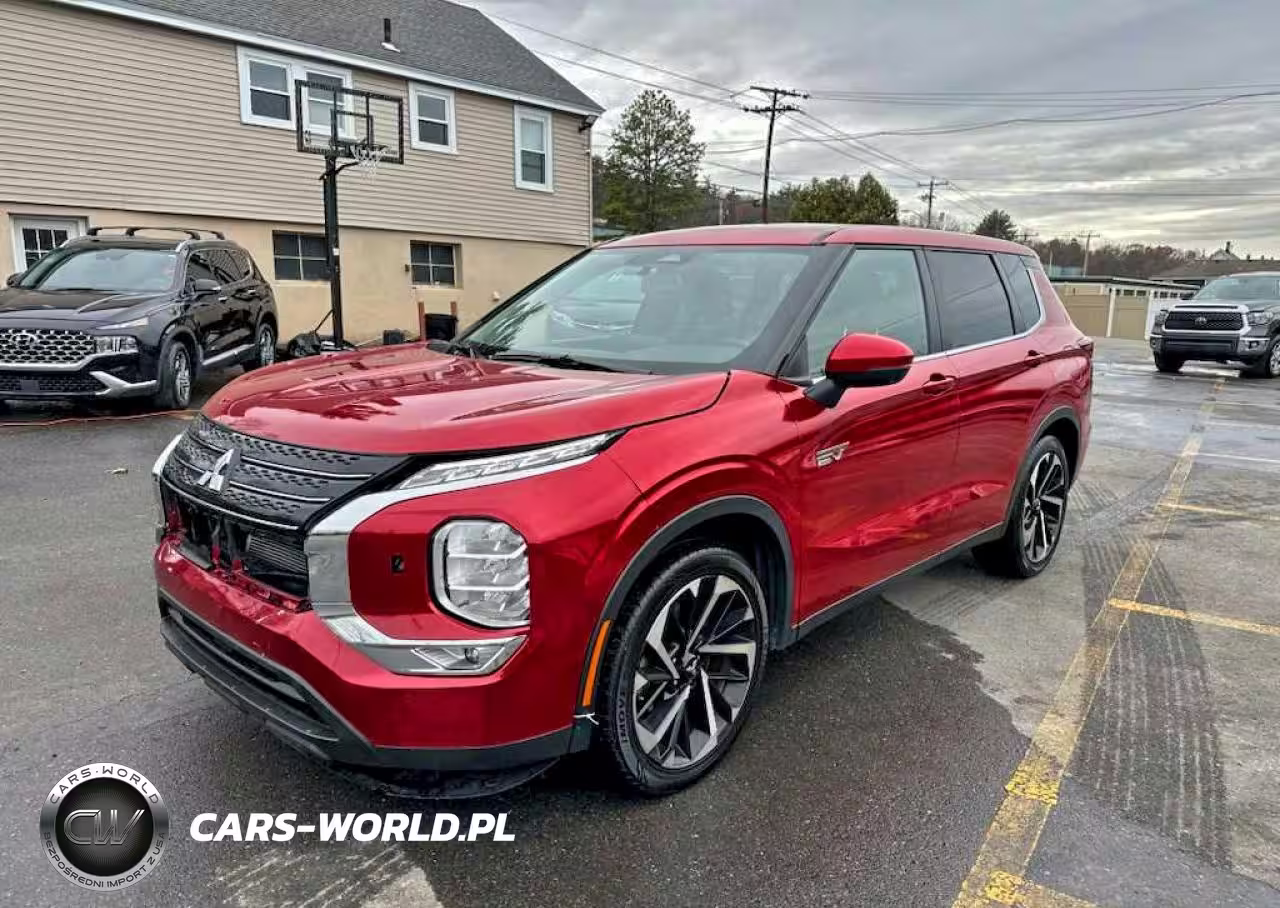 2023 Mitsubishi Outlander Se