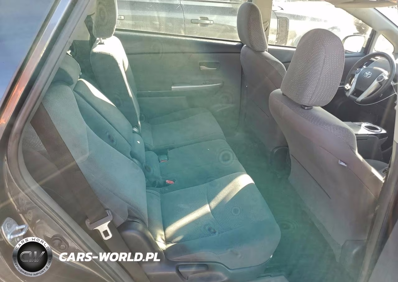 2014 Toyota Prius V Three VIN:JTDZN3EU5E3327067 - 10