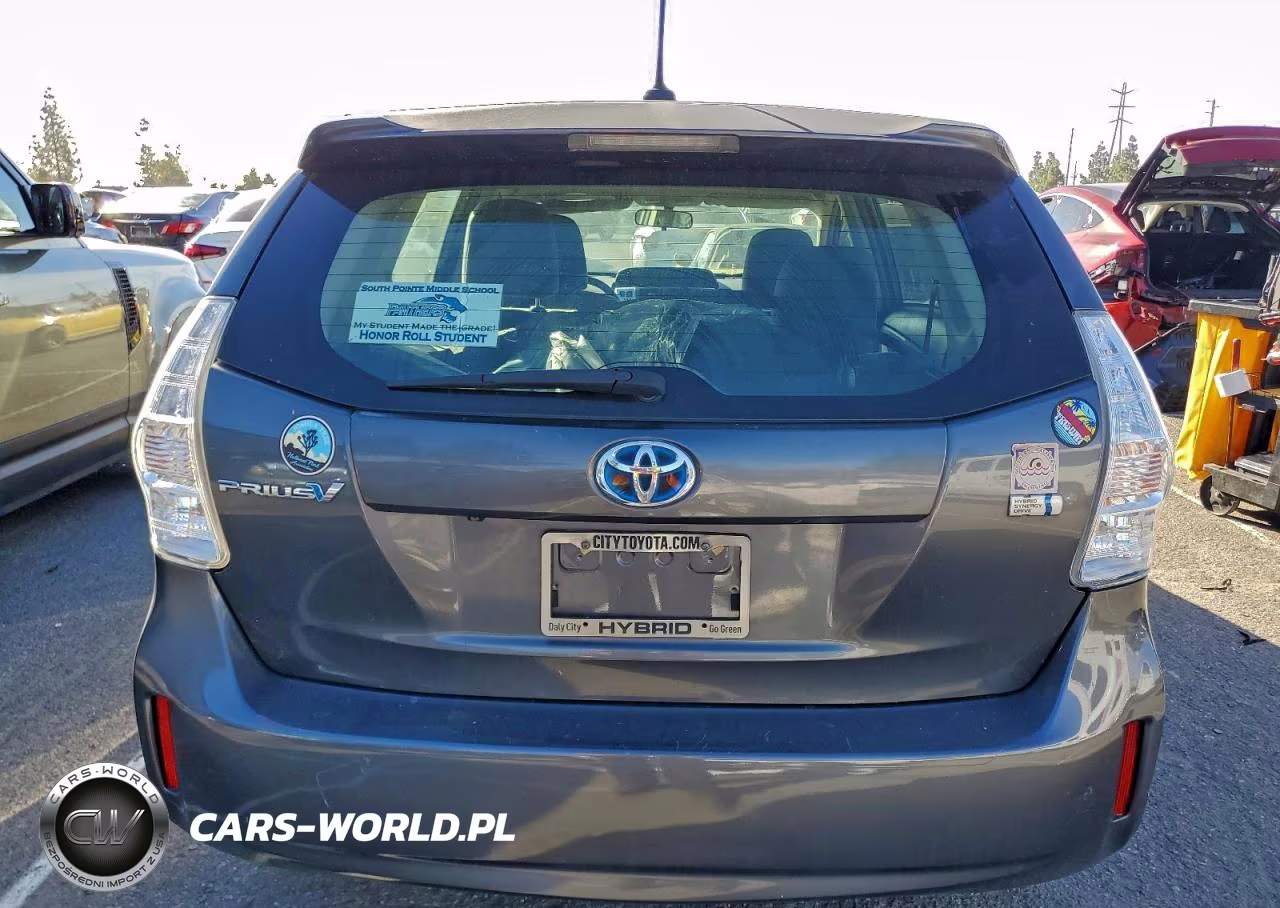 2014 Toyota Prius V Three VIN:JTDZN3EU5E3327067 - 6