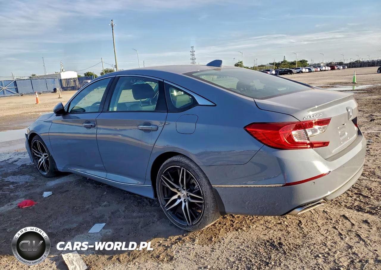 2022 Honda Accord Touring VIN:1HGCV2F99NA018015 - 2