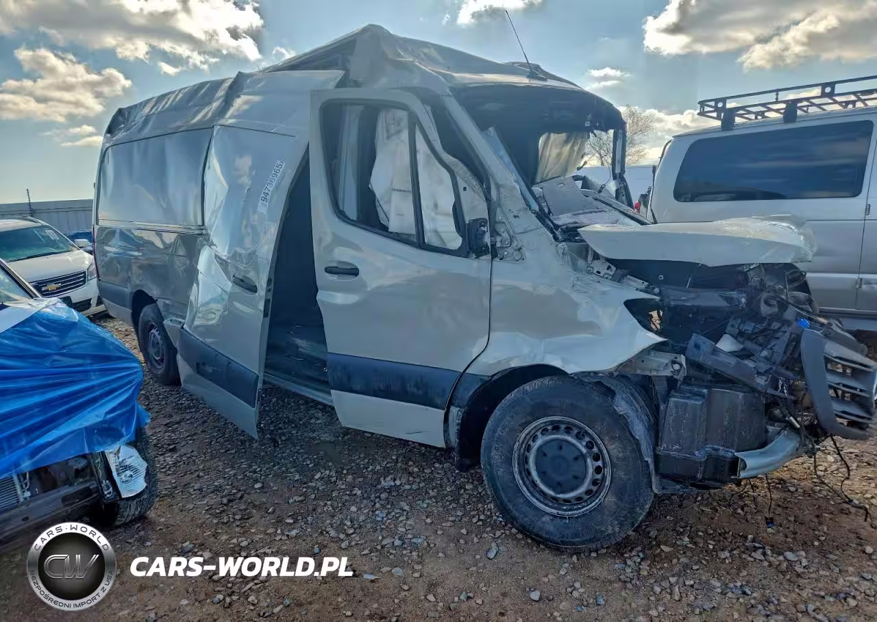 2024 Mercedes-Benz Sprinter 2500 VIN:W1Y4NCHYXRT165740 - 4