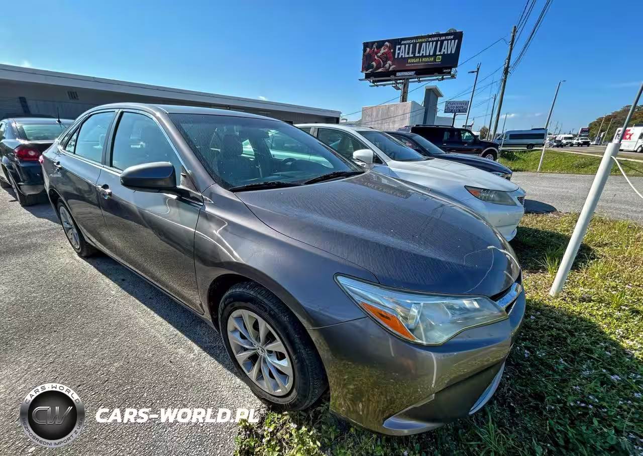 2015 Toyota Camry Le