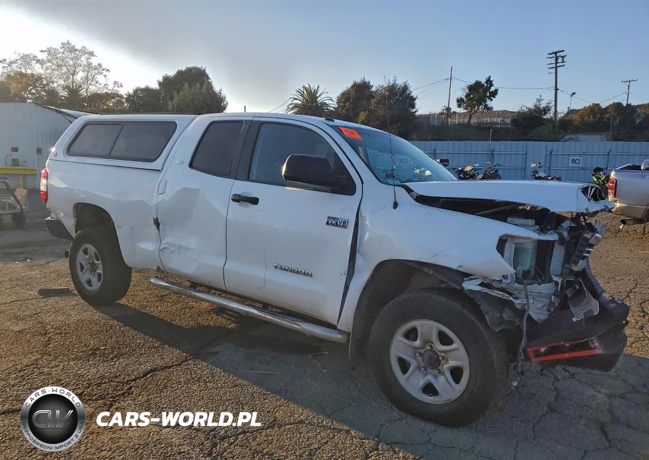 2017 Toyota Tundra Double Cab Sr VIN:5TFUY5F11HX613027 - 4