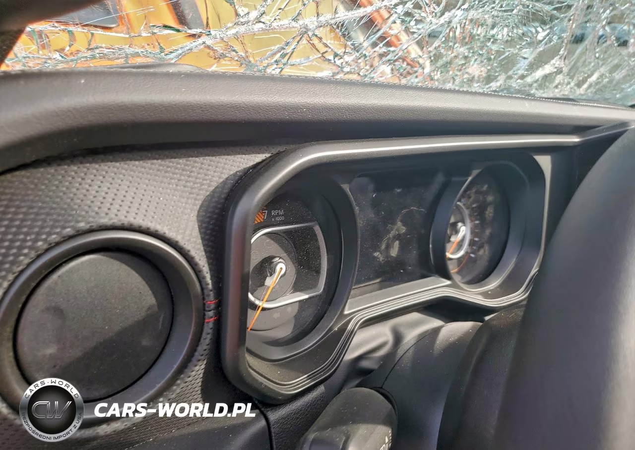 2025 Jeep Wrangler Rubicon VIN:1C4PJXFG8SW593471 - 9