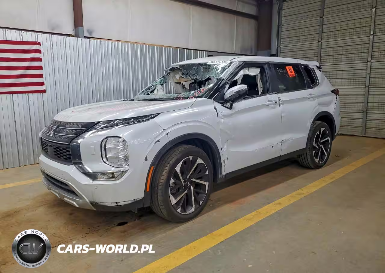 2024 Mitsubishi Outlander Se