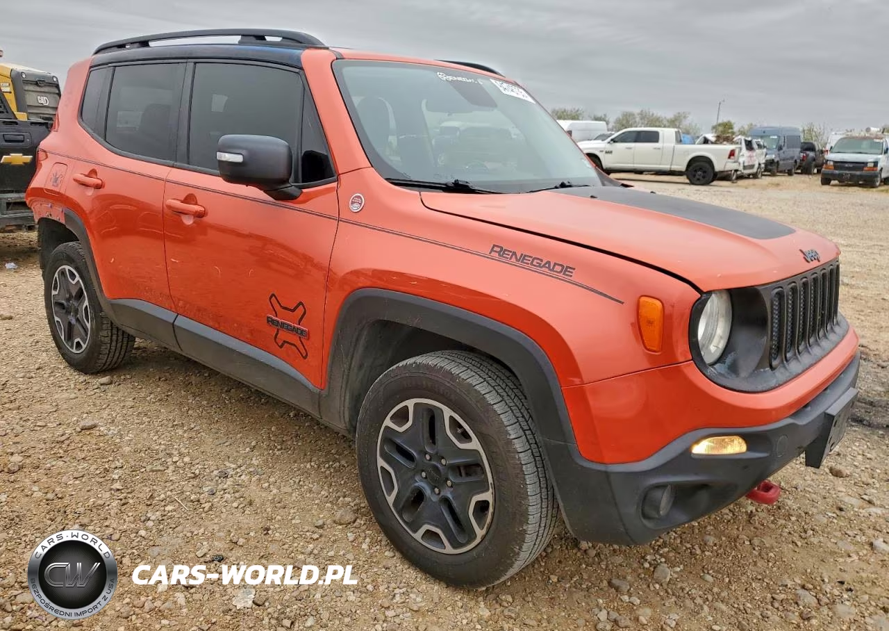 2017 Jeep Renegade Trailhawk VIN:ZACCJBCB6HPF76085 - 4