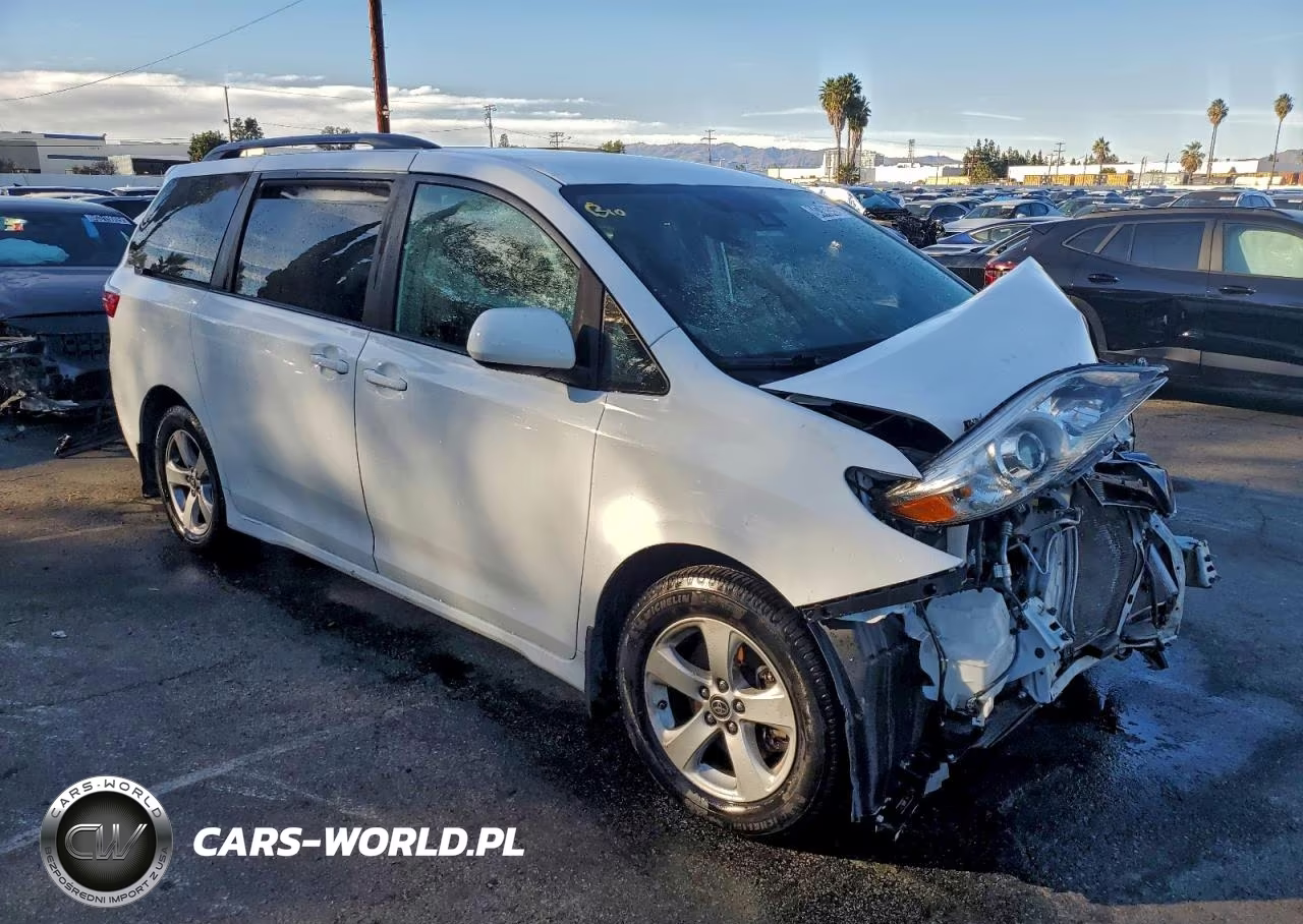 2020 Toyota Sienna Le VIN:5TDKZ3DC0LS081149 - 4