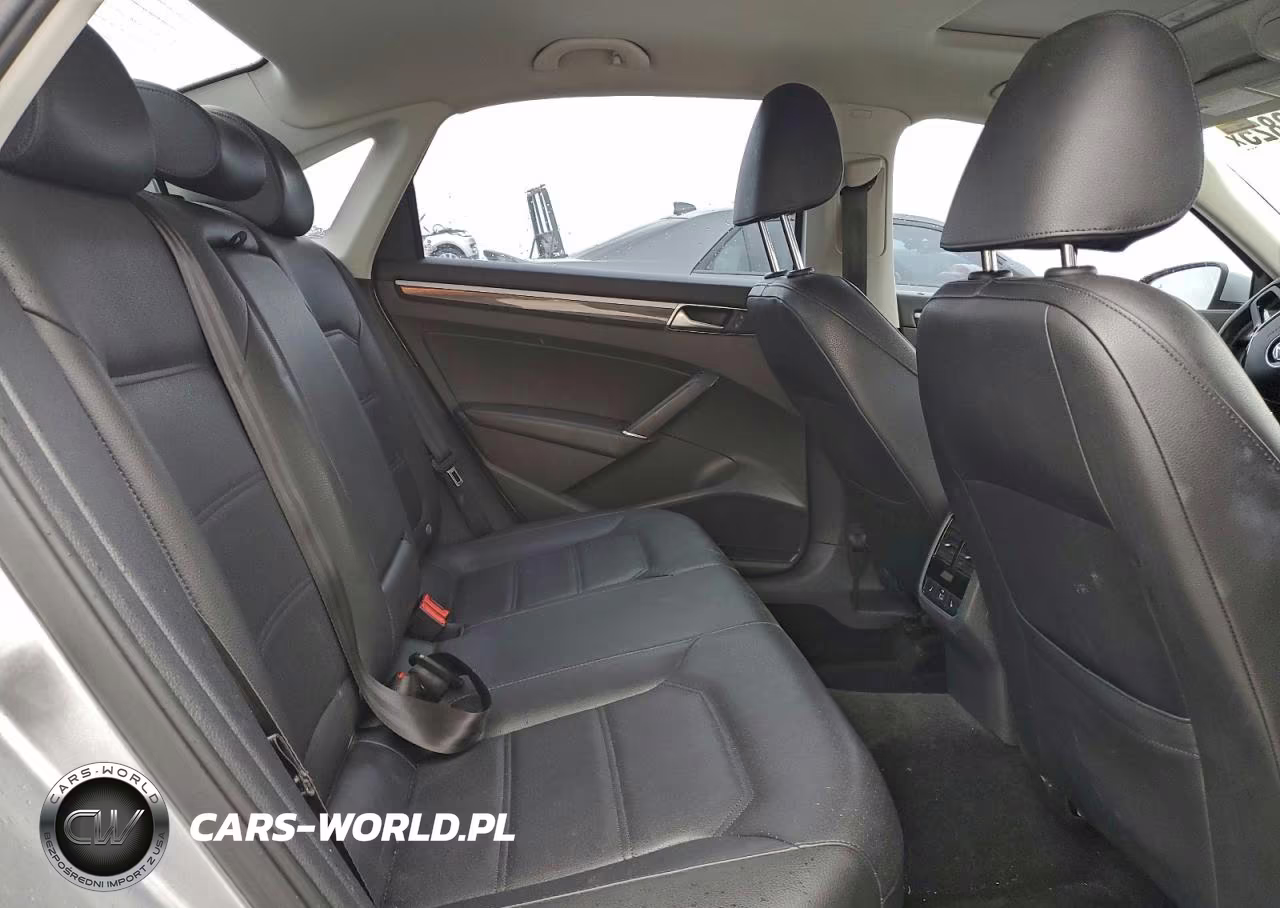 2017 Volkswagen Passat Se VIN:1VWGT7A3XHC022490 - 10