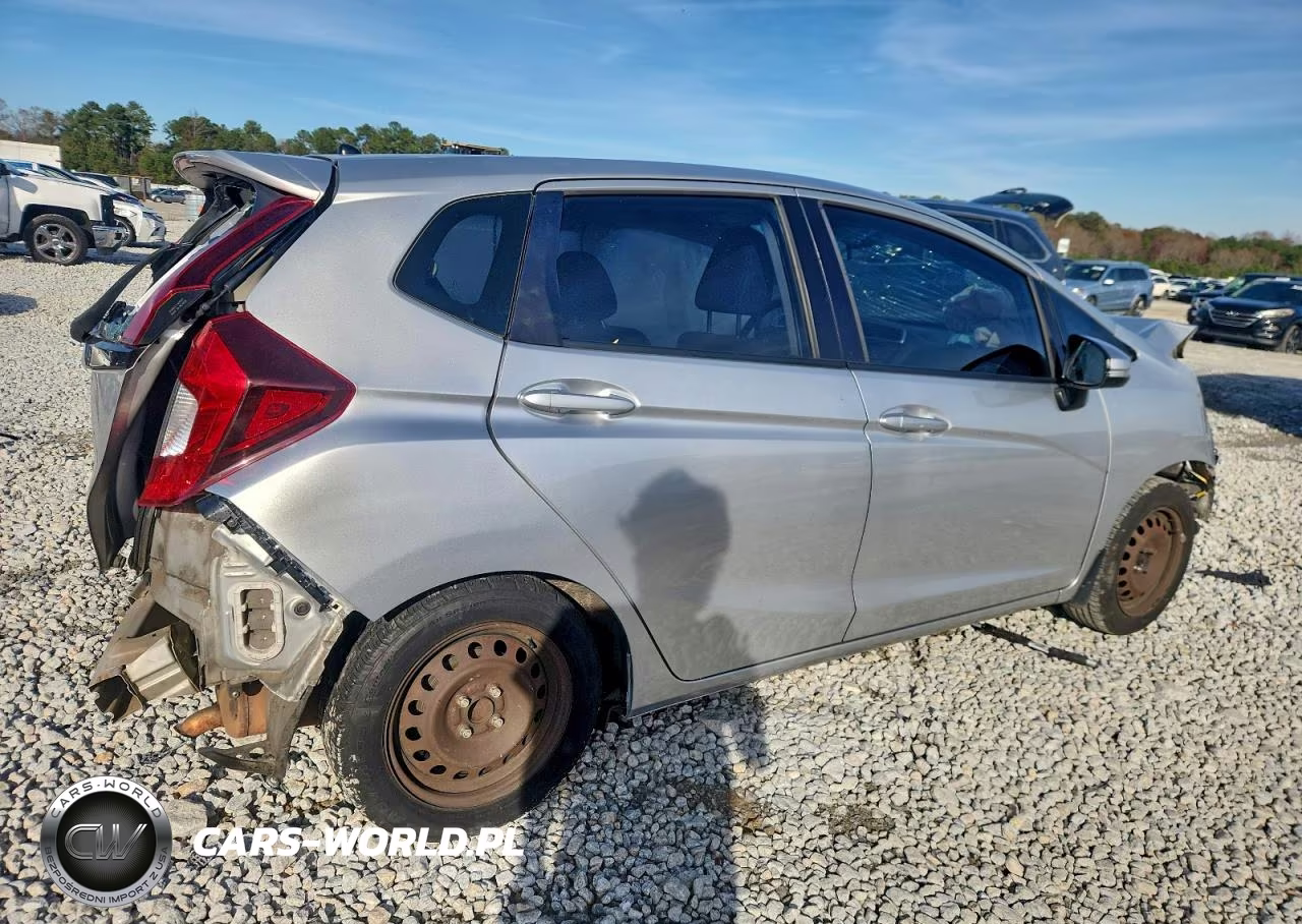 2015 Honda Fit Lx VIN:3HGGK5G52FM737201 - 3