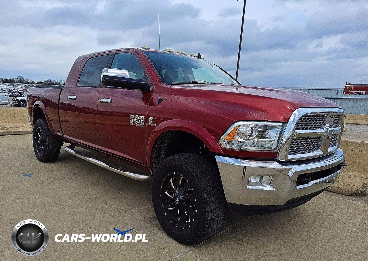 2015 Ram 2500 Laramie VIN:3C6UR5NL9FG521687 - 4