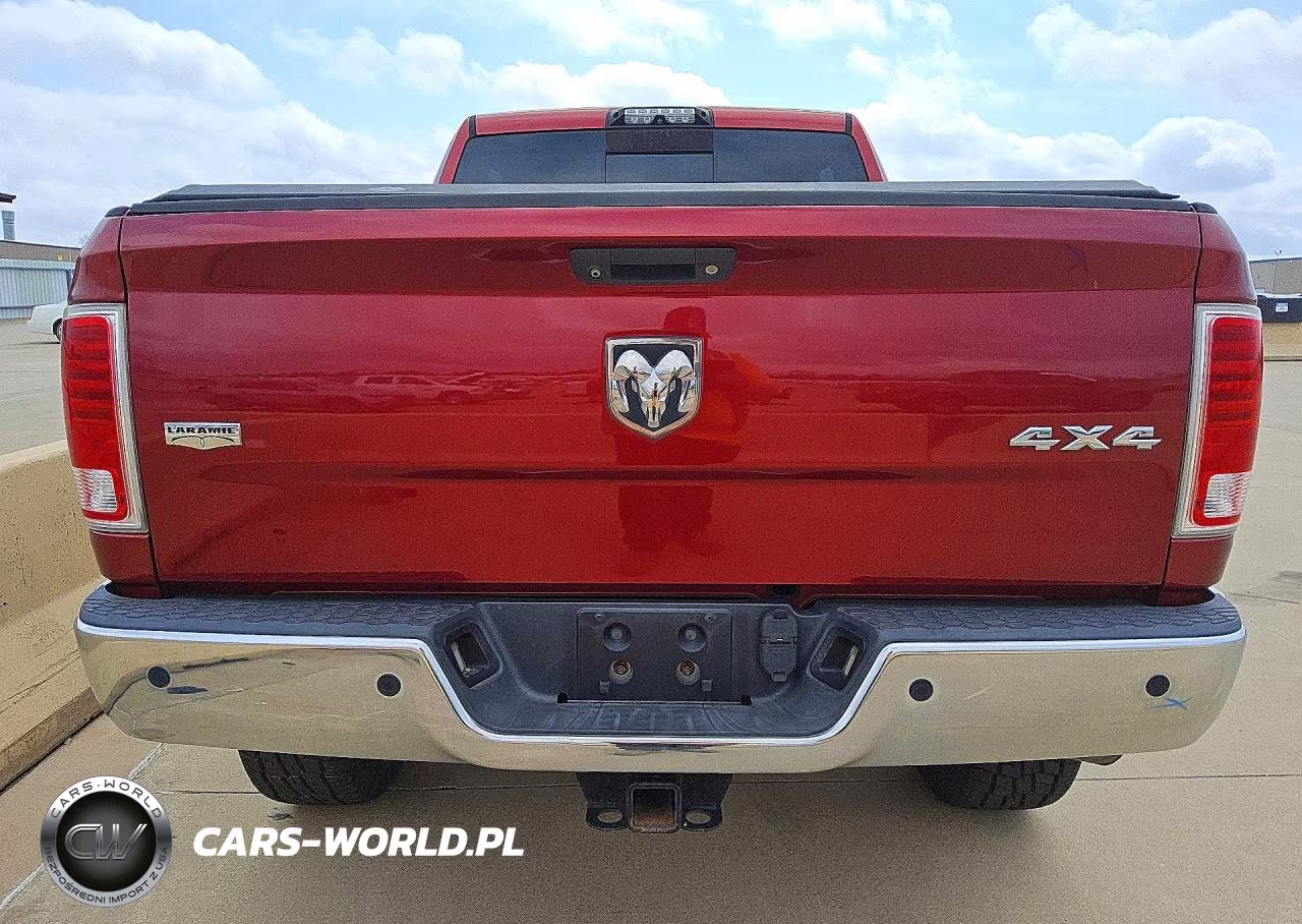 2015 Ram 2500 Laramie VIN:3C6UR5NL9FG521687 - 6